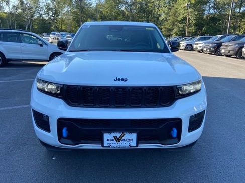 Used 2023 Jeep Grand Cherokee 30th Anniversary image 3