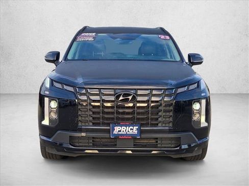Used 2023 Hyundai Palisade XRT FWD image 2