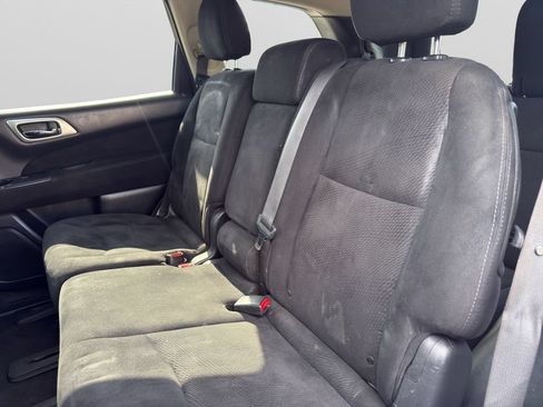 Used 2015 Nissan Pathfinder S FWD image 17