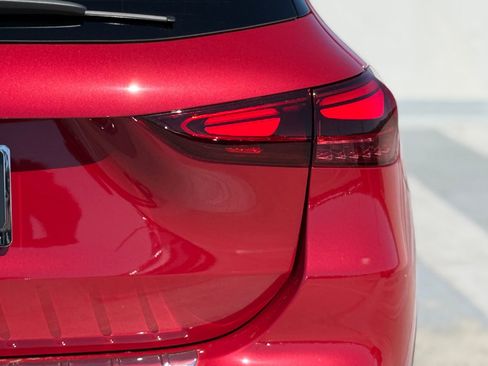 New 2026 Mercedes-Benz GLA 250 image 13
