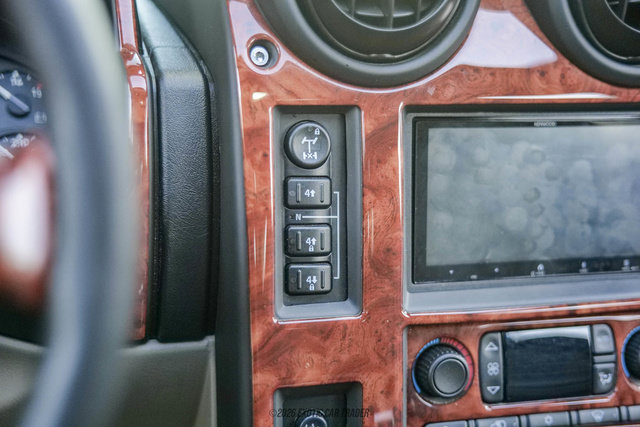Used 2005 HUMMER H2 w/ Preferred Equipment Group AWD/4WD image 27