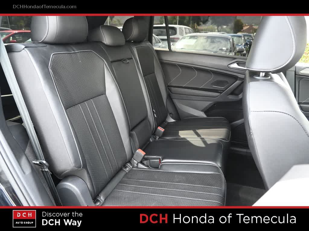Used 2024 Volkswagen Tiguan SE R-Line FWD image 20