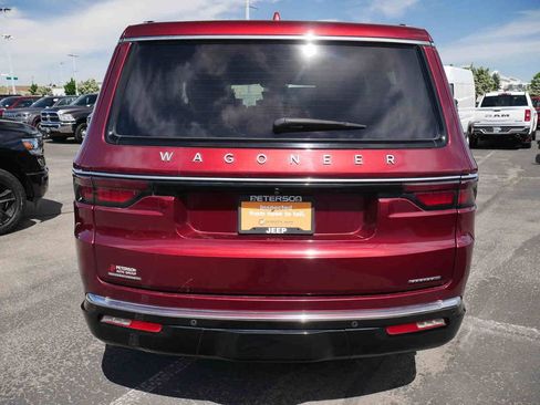 Certified 2022 Jeep Wagoneer Series II w/ Convenience Group I AWD/4WD image 18