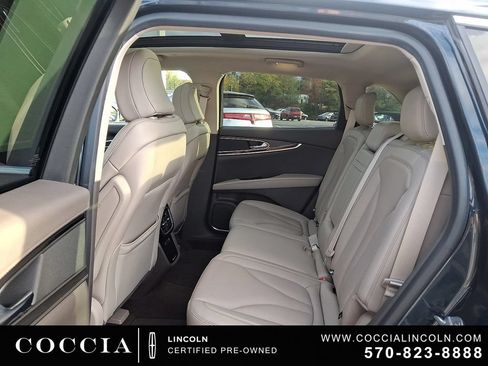 Certified 2022 Lincoln Nautilus Reserve AWD/4WD image 10