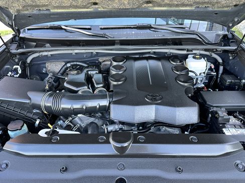 Used 2024 Toyota 4Runner SR5 Premium w/ Moonroof Package image 15