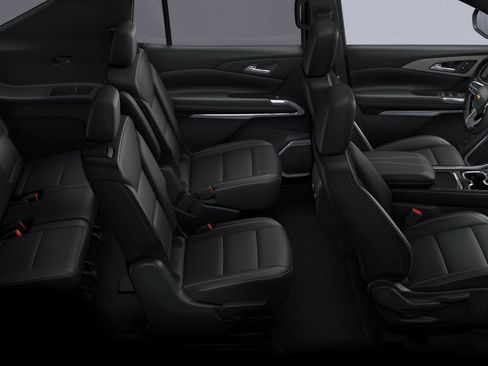 New 2025 Chevrolet Traverse LT w/ Driver Confidence Package image 8