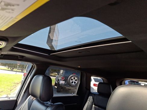 Used 2019 Jeep Grand Cherokee Limited image 14