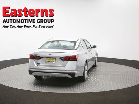 Used 2023 Nissan Altima 2.5 S FWD image 37