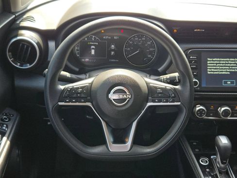 Used 2024 Nissan Kicks SV FWD image 19