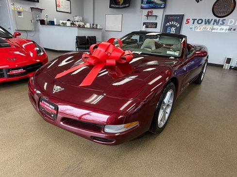 Used 2003 Chevrolet Corvette Convertible w/ Preferred Equipment Group1 RWD image 8