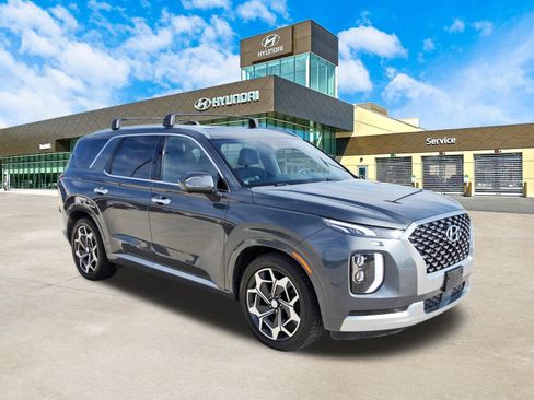 Used 2021 Hyundai Palisade Calligraphy image 3