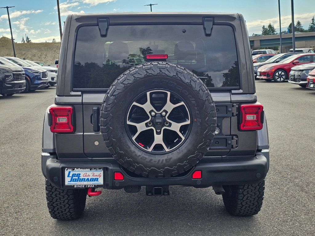 Used 2018 Jeep Wrangler Unlimited Rubicon AWD/4WD image 6