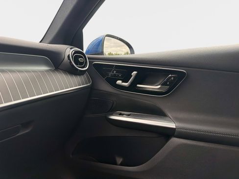 Used 2026 Mercedes-Benz GLC 300 image 20