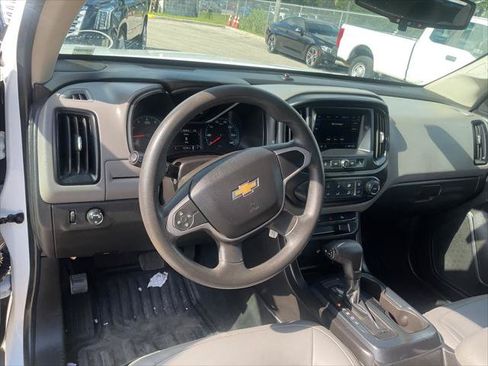 Used 2019 Chevrolet Colorado W/T w/ WT Convenience Package RWD image 16