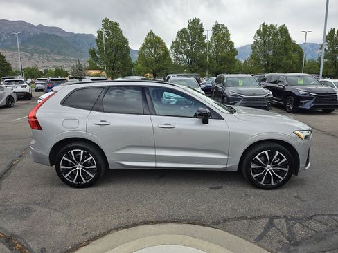 Used 2023 Volvo XC60 T8 Plus w/ Climate Package AWD/4WD image 4