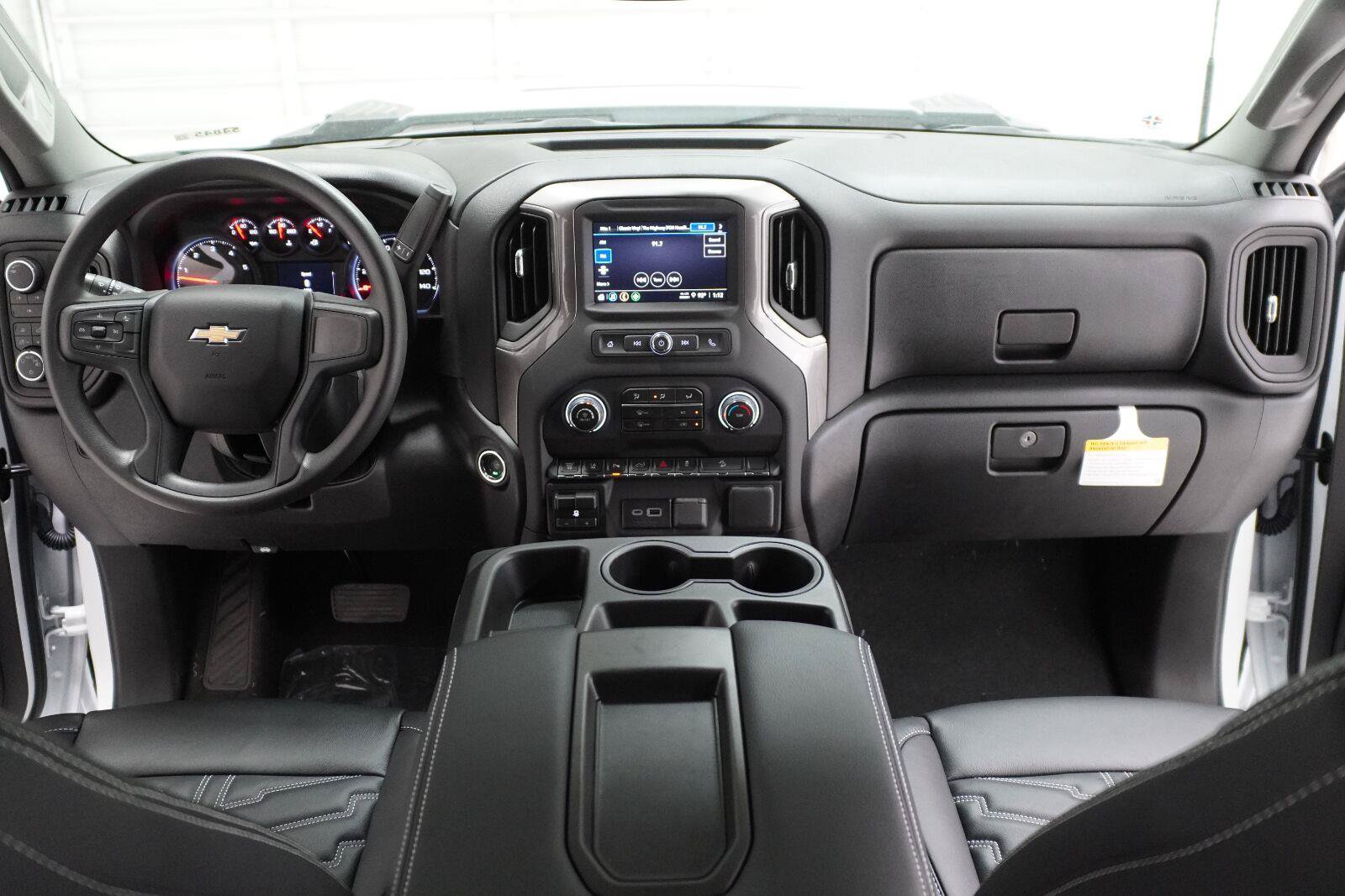 New 2026 Chevrolet Silverado 2500 Custom w/ Custom Value Package AWD/4WD image 32