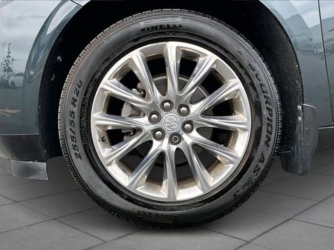 Used 2018 Buick Enclave Premium w/ Experience Buick Package image 10