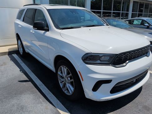 Used 2024 Dodge Durango GT AWD/4WD image 2