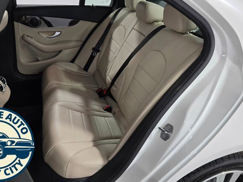 Used 2018 Mercedes-Benz C 300 4MATIC Sedan image 26