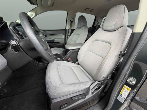 Used 2017 Chevrolet Colorado W/T w/ Custom Special Edition RWD image 9