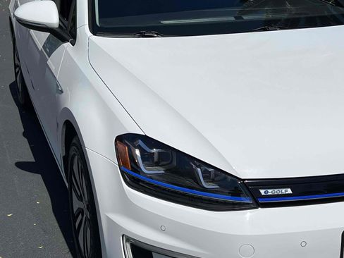Used 2015 Volkswagen e-Golf SEL Premium image 30