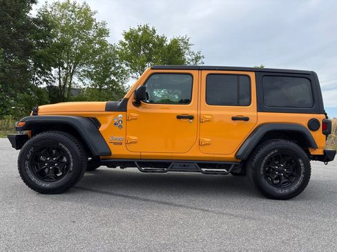 Used 2018 Jeep Wrangler Unlimited Sport S AWD/4WD image 2
