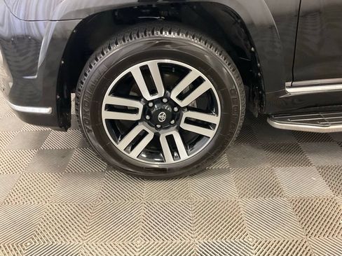 Used 2022 Toyota 4Runner Limited AWD/4WD image 14
