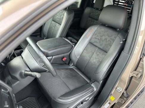 Used 2021 Nissan Titan PRO-4X w/ Off Road Protection Package AWD/4WD image 12