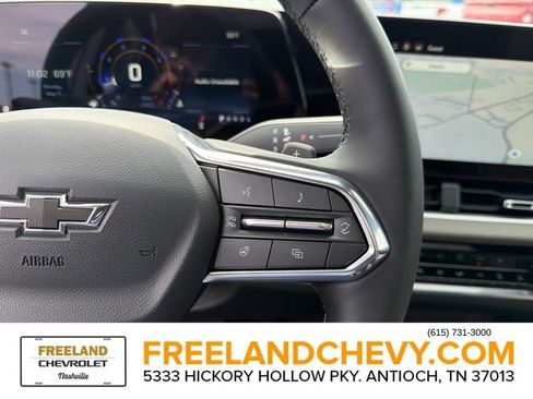 New 2026 Chevrolet Equinox LT w/ Convenience Package II FWD image 27