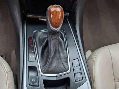 Used 2013 Cadillac SRX Premium image 22