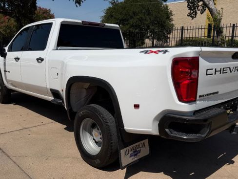 Used 2024 Chevrolet Silverado 3500 W/T AWD/4WD image 2