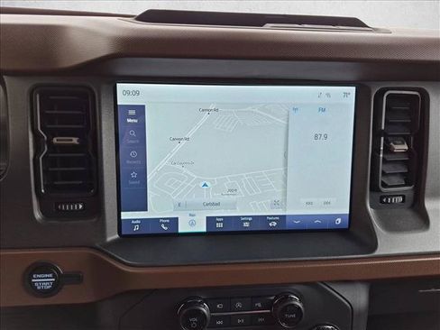 Used 2024 Ford Bronco Outer Banks AWD/4WD image 13