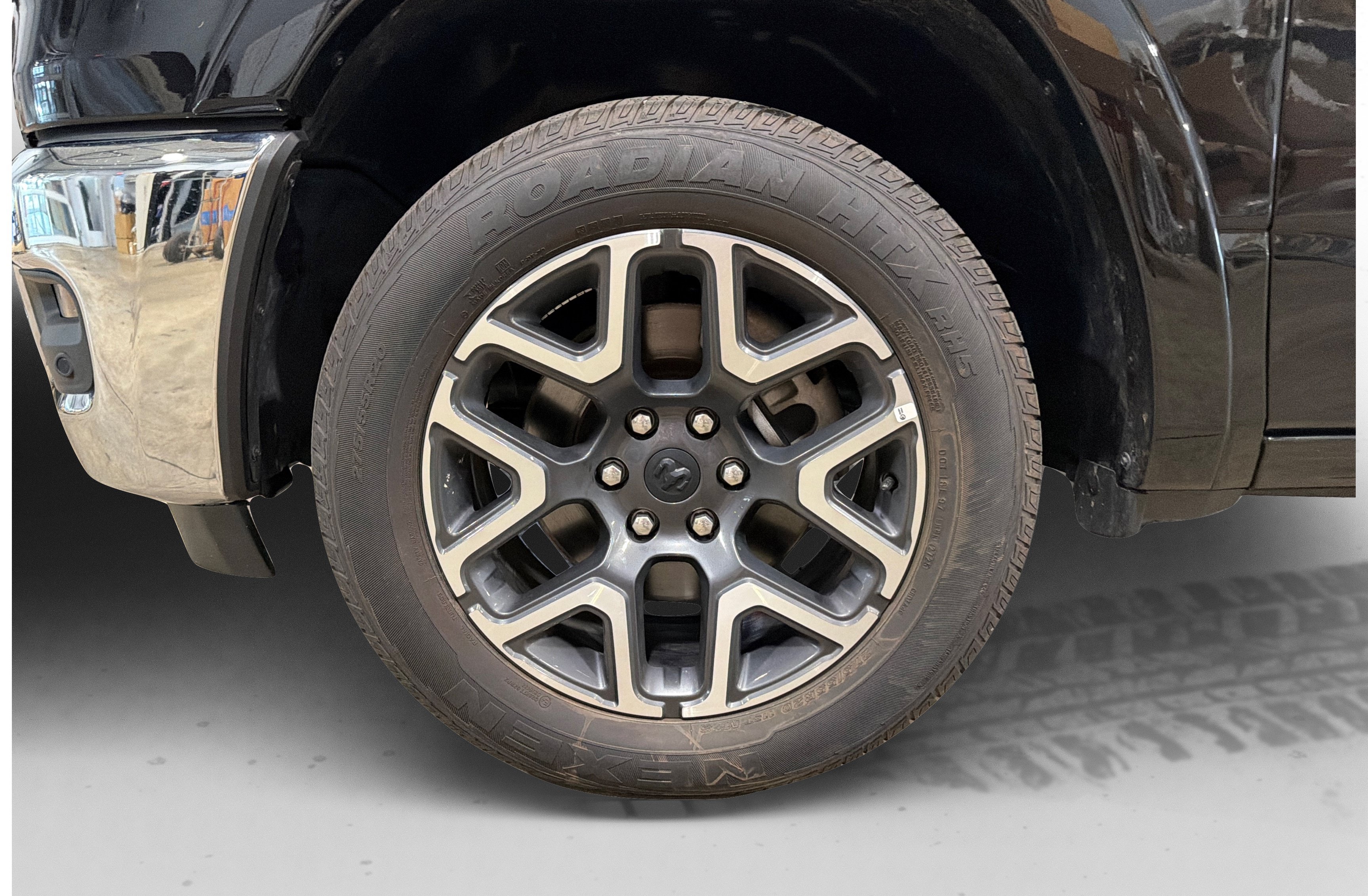 Used 2026 RAM 1500 Laramie AWD/4WD image 53