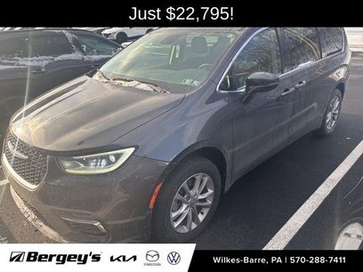 Used 2021 Chrysler Pacifica Touring
