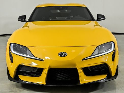 Used 2021 Toyota Supra w/ Safety & Technology Package RWD image 4