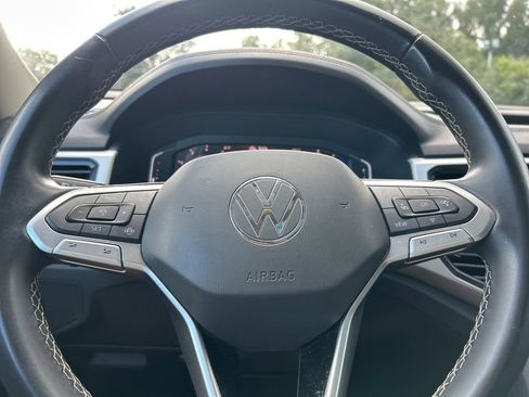 Used 2022 Volkswagen Atlas SE w/ Panoramic Sunroof Package image 18