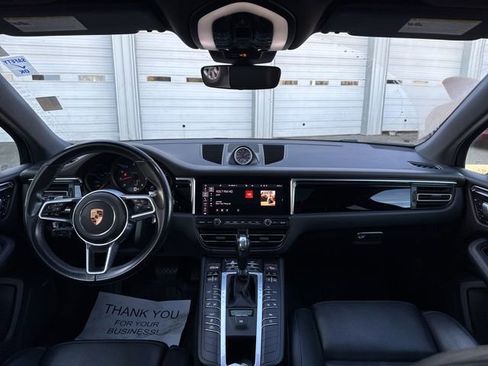 Used 2020 Porsche Macan image 21