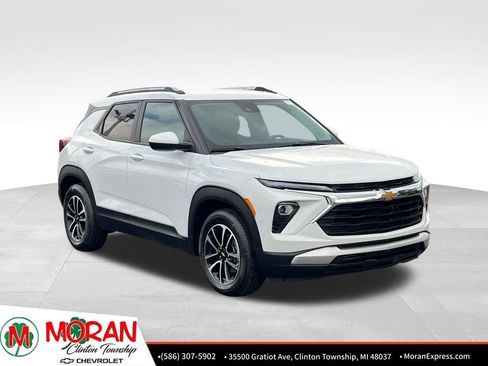Used 2026 Chevrolet TrailBlazer LT w/ Driver Confidence Package FWD image 9