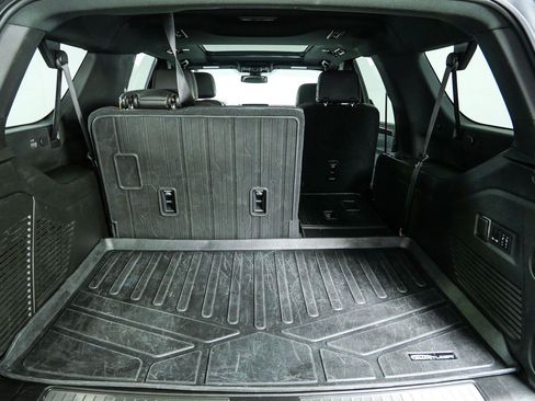Used 2021 GMC Yukon XL AT4 w/ Technology Package AWD/4WD image 34