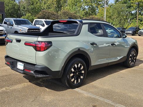 Certified 2025 Hyundai Santa Cruz SEL image 4