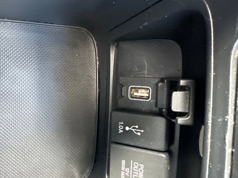 Used 2017 Honda CR-V EX image 37