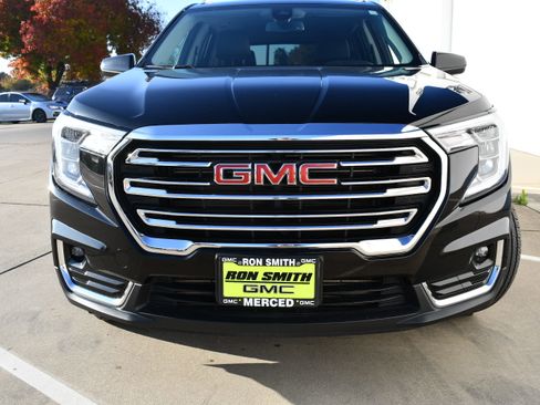 Used 2024 GMC Terrain SLT image 4