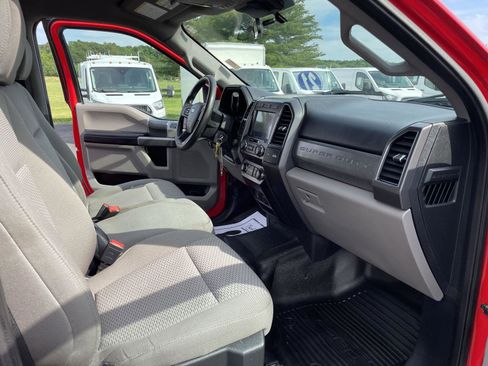 Used 2021 Ford F350 XLT w/ XLT Premium Package AWD/4WD image 32