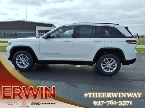 Certified 2024 Jeep Grand Cherokee Laredo X w/ Luxury Tech Group I image 4