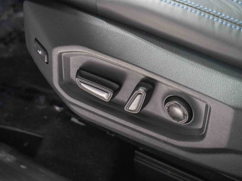 Used 2023 Toyota Tundra Platinum w/ Advanced Package image 23