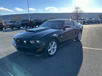 Used 2011 Ford Mustang GT Premium video 3