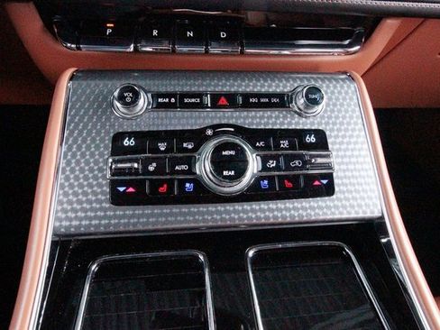 Used 2020 Lincoln Aviator Black Label w/ Dynamic Handling Package image 14