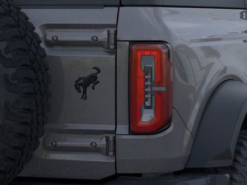 New 2026 Ford Bronco Badlands w/ Sasquatch Package image 23