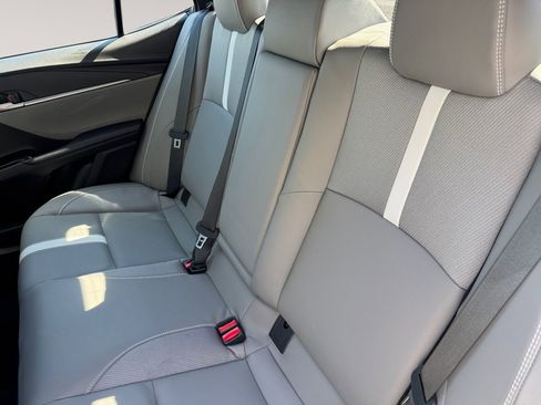 Used 2025 Toyota Camry SE w/ Convenience Package FWD image 13