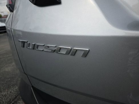 Certified 2023 Hyundai Tucson SEL w/ Winter Package AWD/4WD image 11